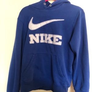 nike sweatshirt
